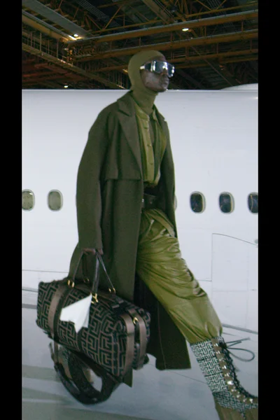 Look 1